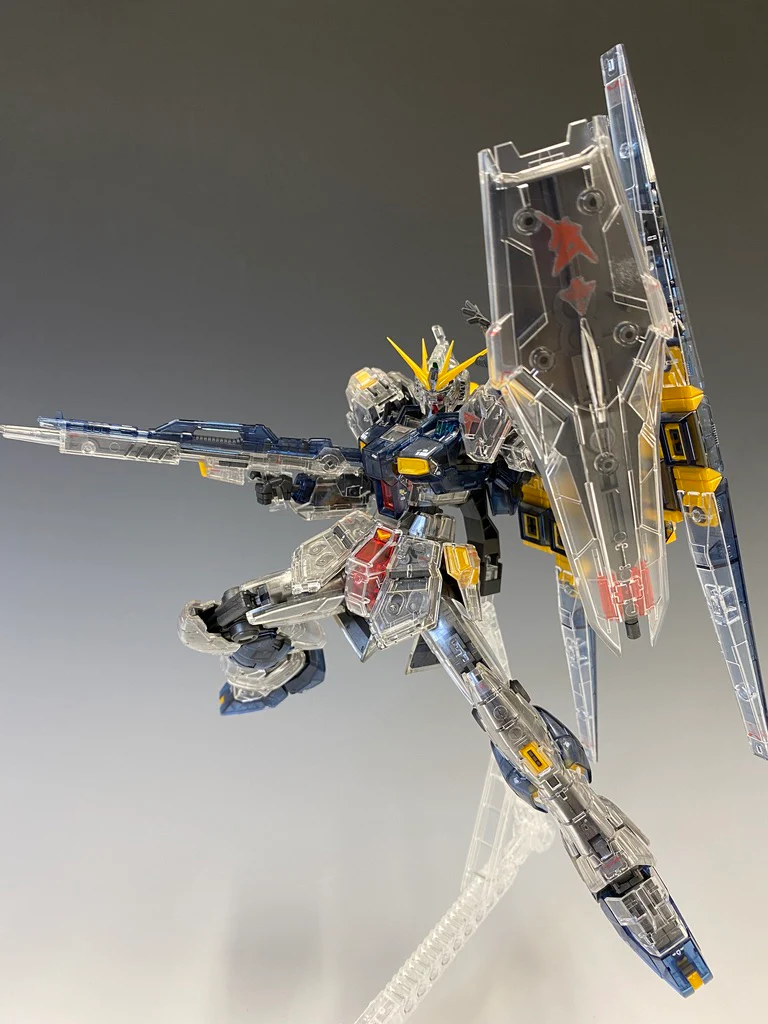 Bandai Gundam Base Exclusive RG 1/144 Nu Gundam HWS (Clear Color) - Image 12