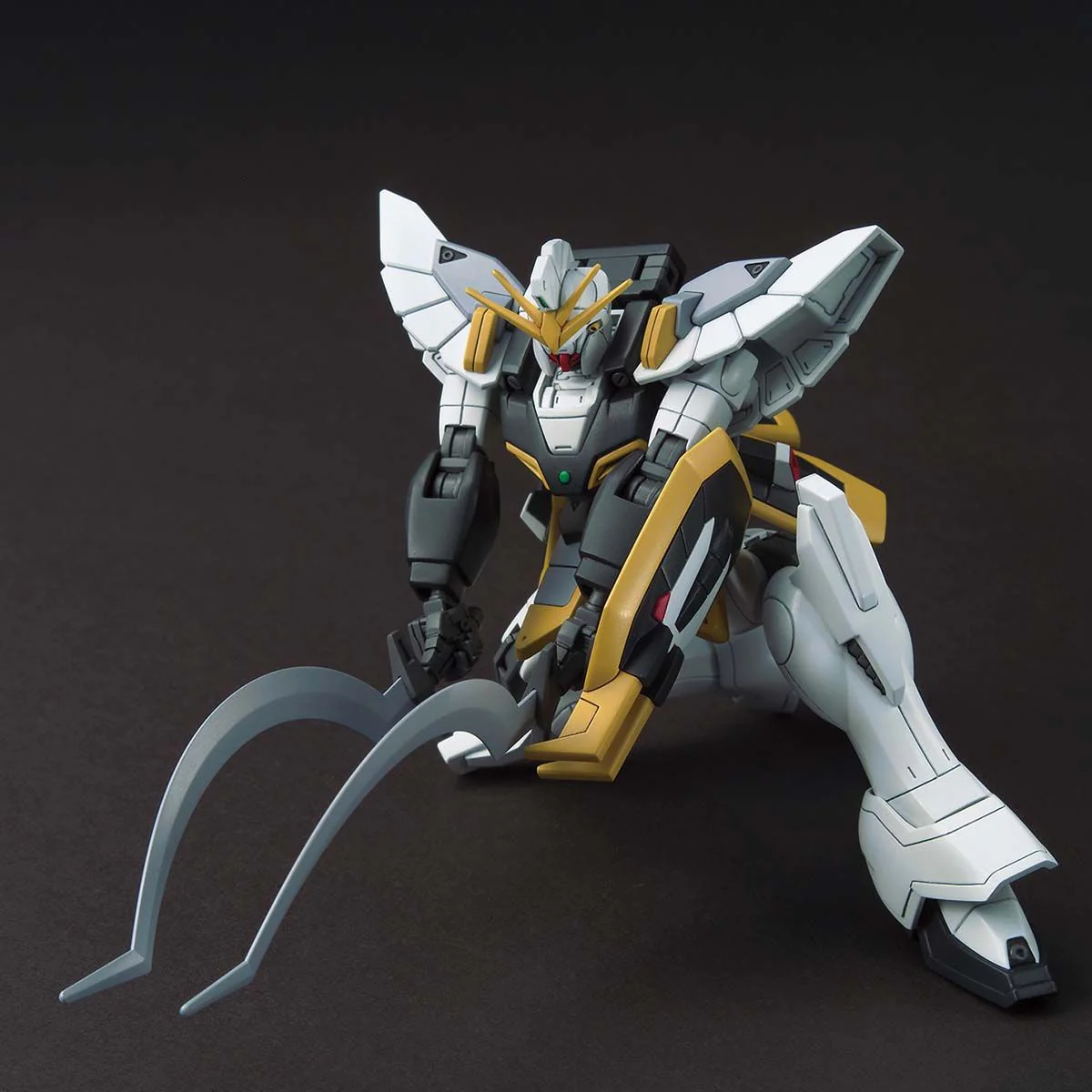 Bandai HGAC 1/144  Gundam Sandrock Model Kit - Image 4