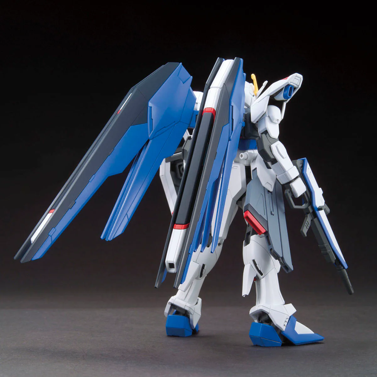 Bandai HGCE #192 1/144 ZGMF-X10A Freedom Gundam Model Kit - Image 3