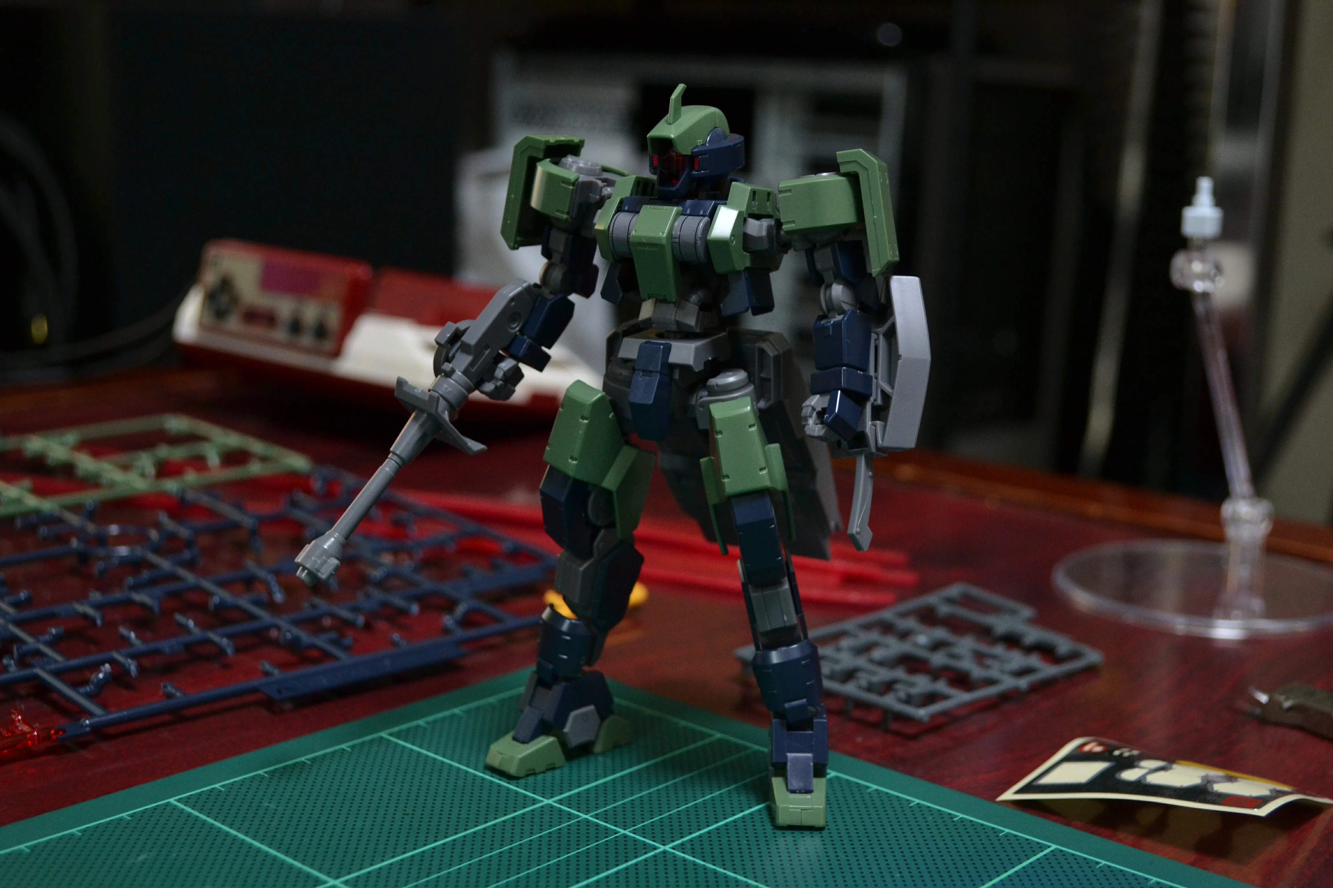 Bandai HGIBO 1/144 EB-04 Geirail Model Kit - Image 4
