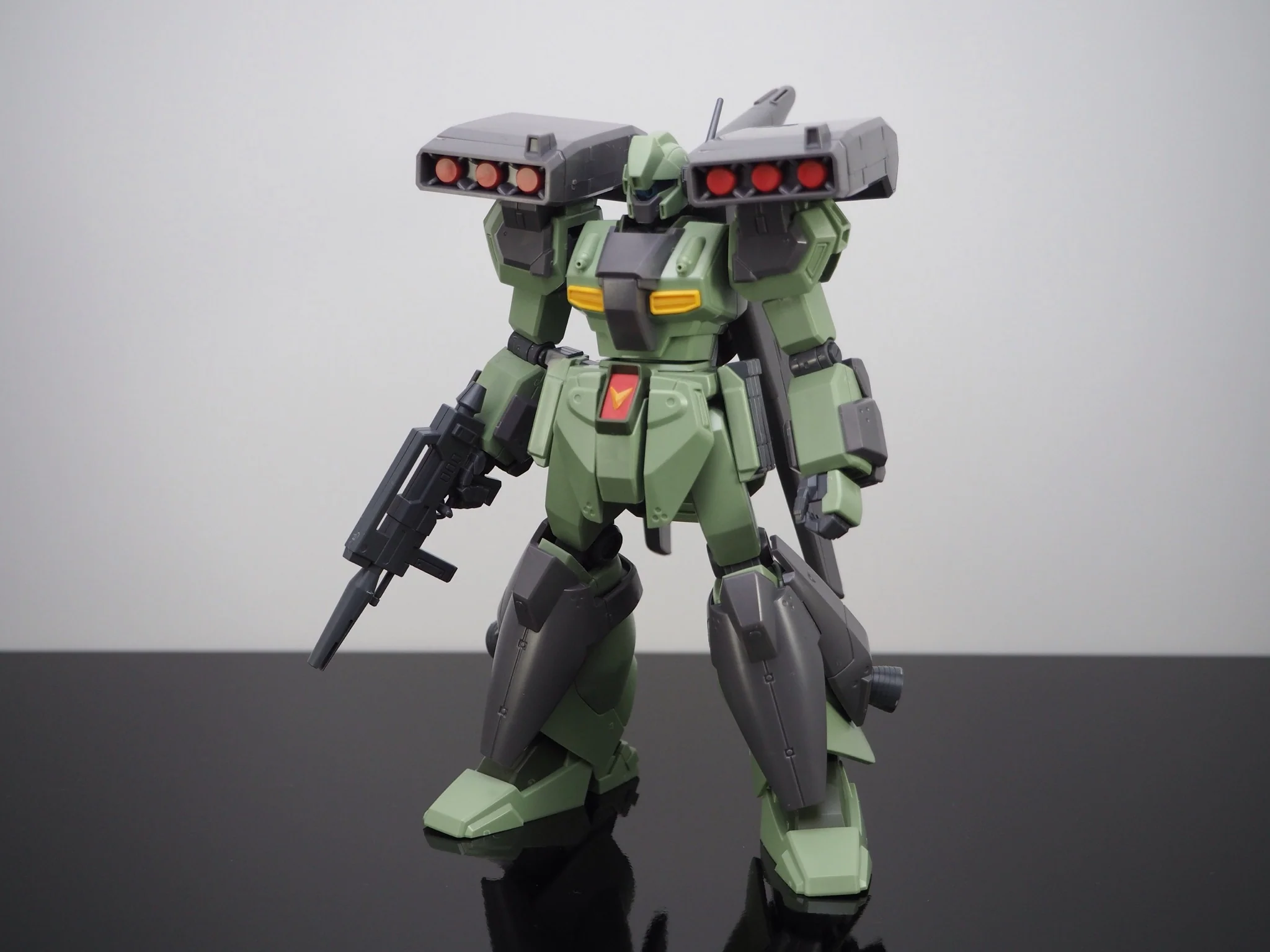 Bandai HGUC #104 1/144 RGM-89S Stark Jegan - Image 4