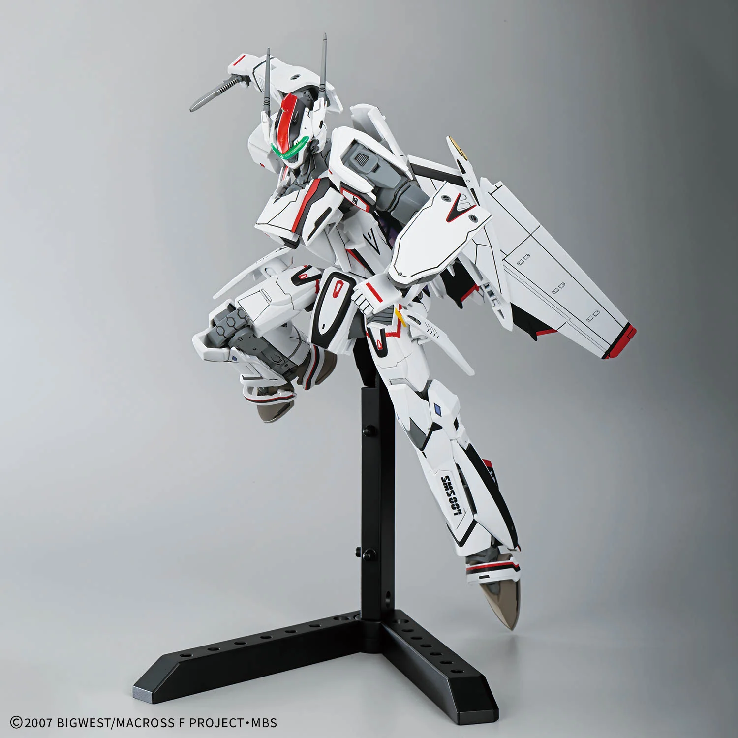 Bandai Macross Frontier HG 1/100 VF-25F Messiah Valkyrie (Alto Custom) Model Kit - Image 5