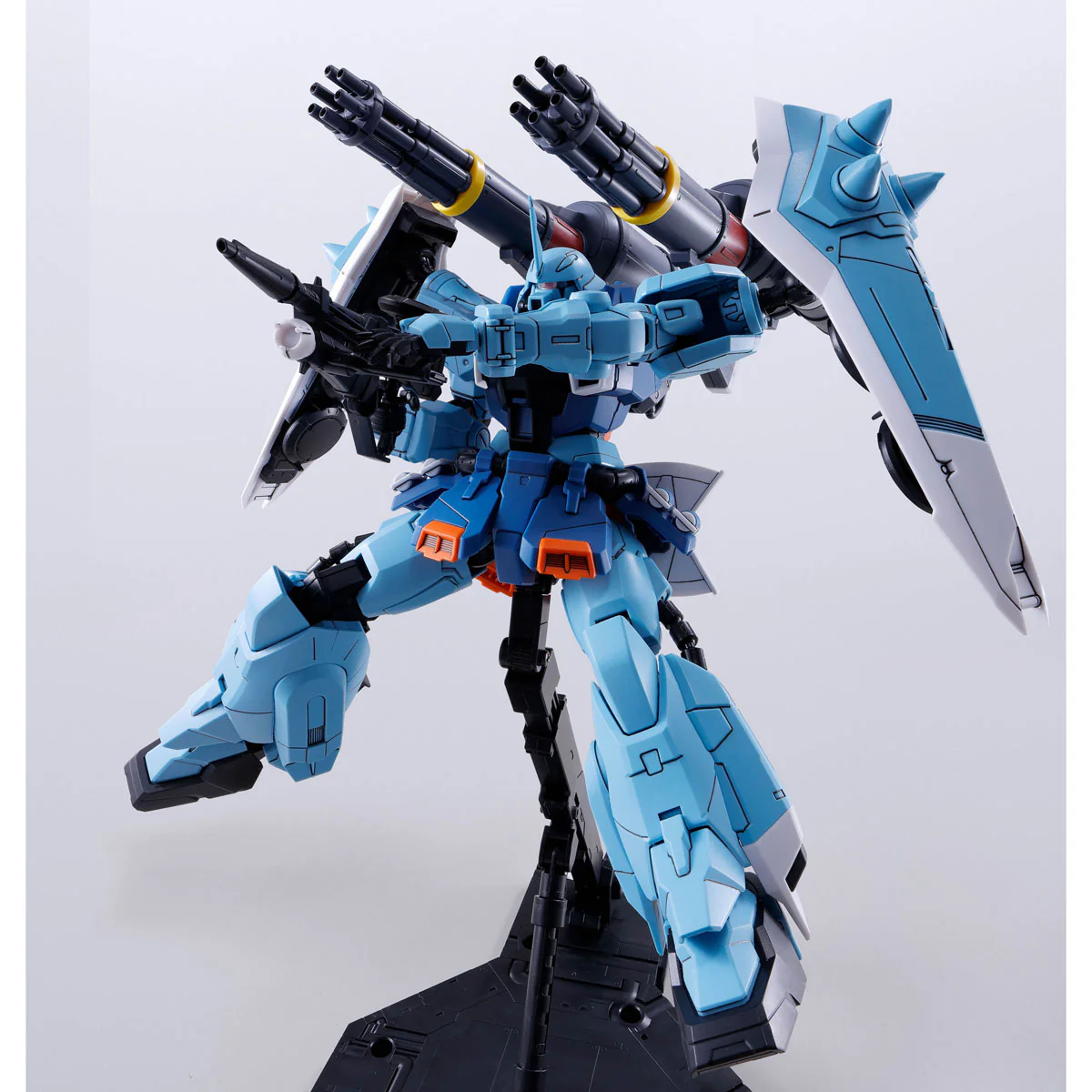 Bandai MG 1/00 Slash Zaku Phantom (Yzak Jule Custom) Model Kit - Image 8