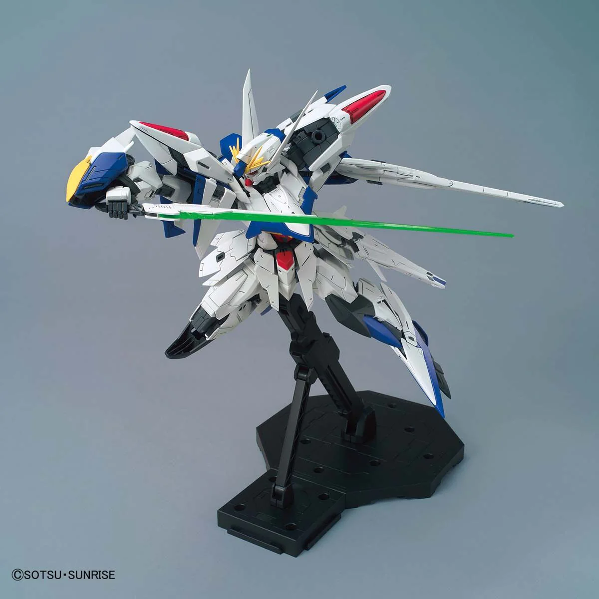 Bandai MG 1/100 Eclipse Gundam Model Kit - Image 8