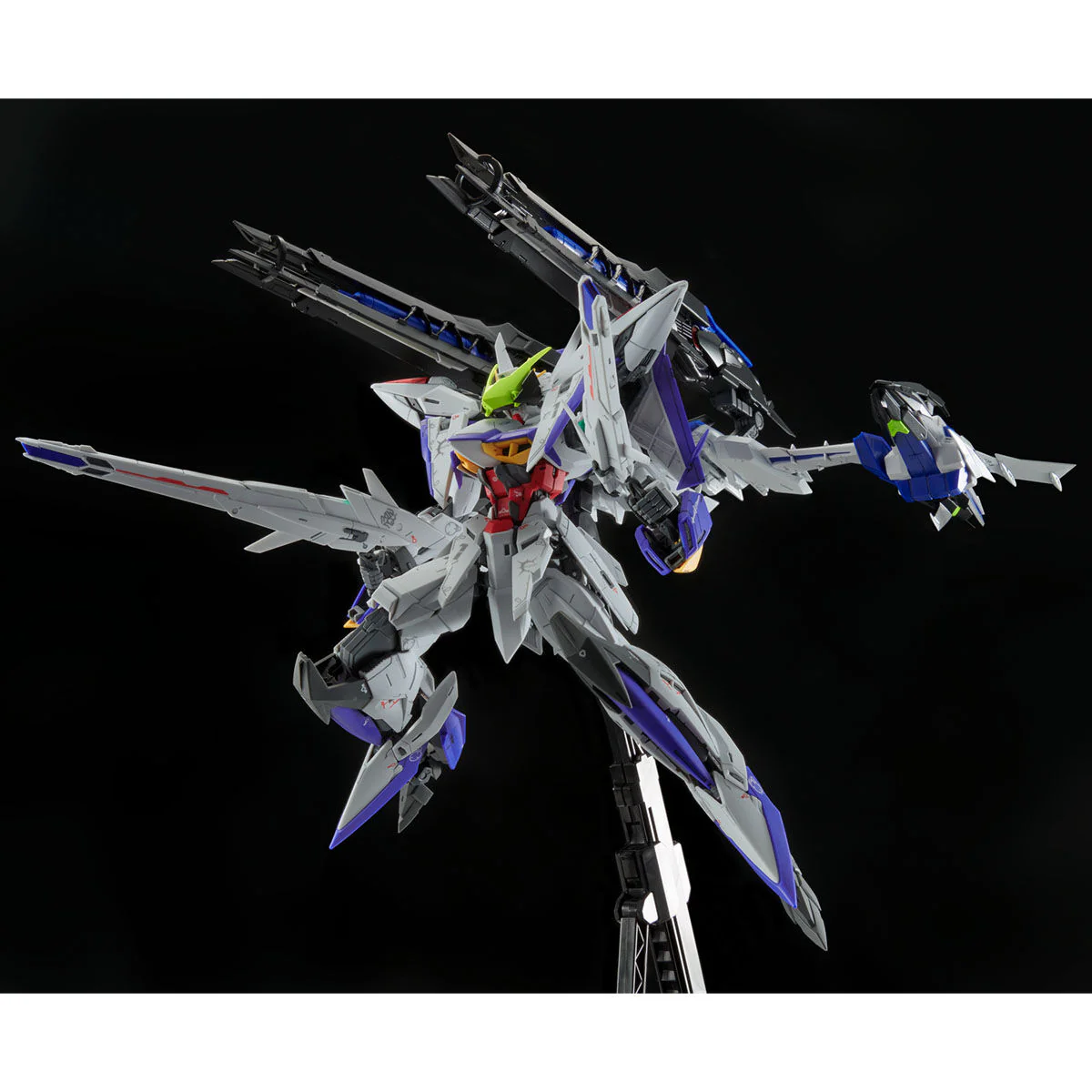 Bandai MG 1/100 Eclipse Gundam + Raijin Striker Model Kit - Image 4