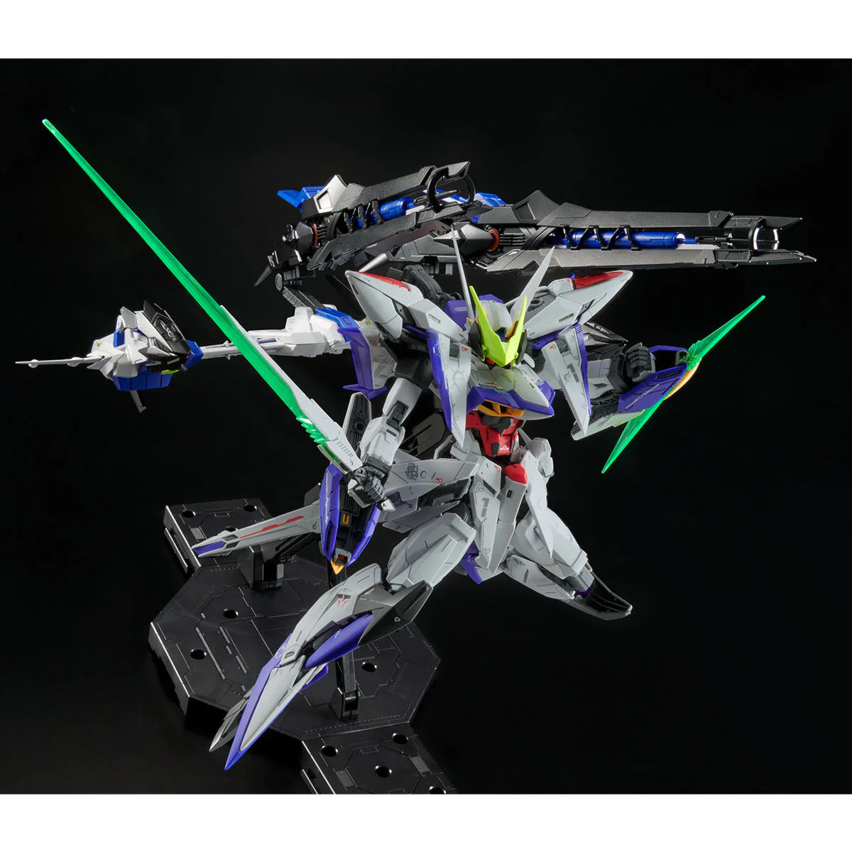 Bandai MG 1/100 Eclipse Gundam + Raijin Striker Model Kit - Image 5