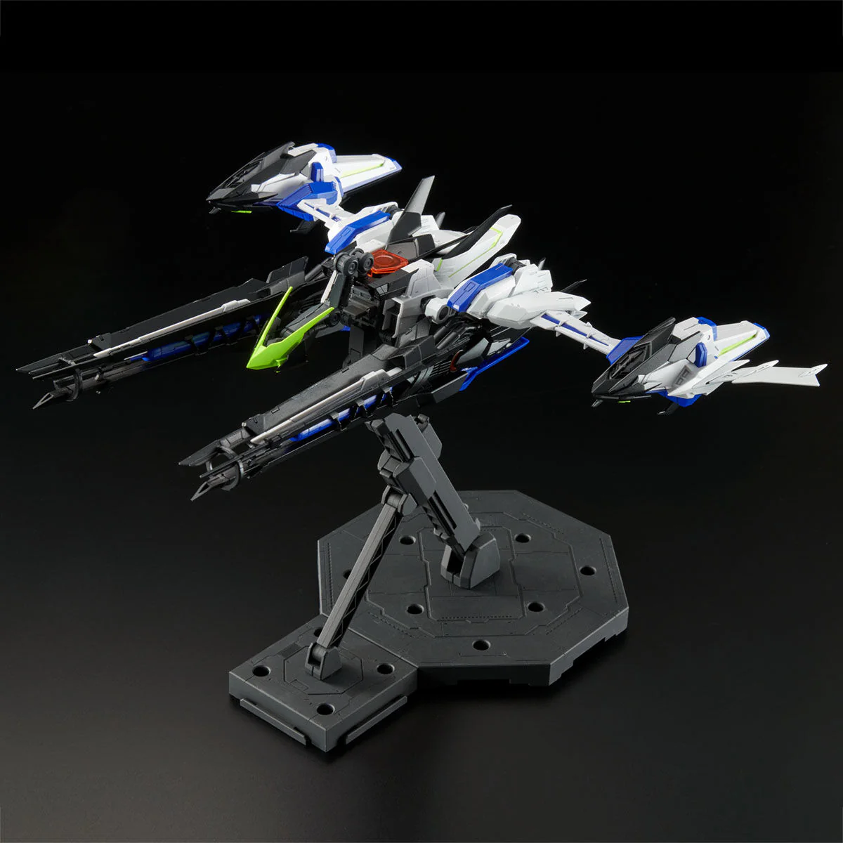 Bandai MG 1/100 Eclipse Gundam + Raijin Striker Model Kit - Image 8