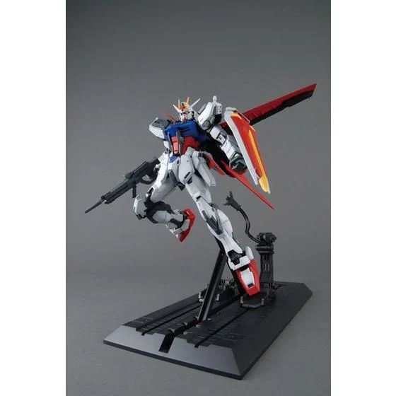 Bandai MG 1/100 GAT-X105 Aile Strike Gundam (Ver. RM) - Image 7