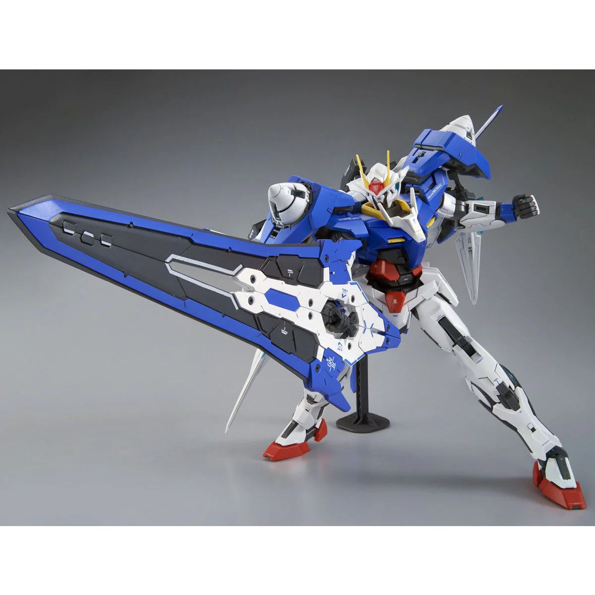 Bandai MG 1/100 GN-0000+GNR-010/XN 00 XN Raiser Model Kit - Image 6