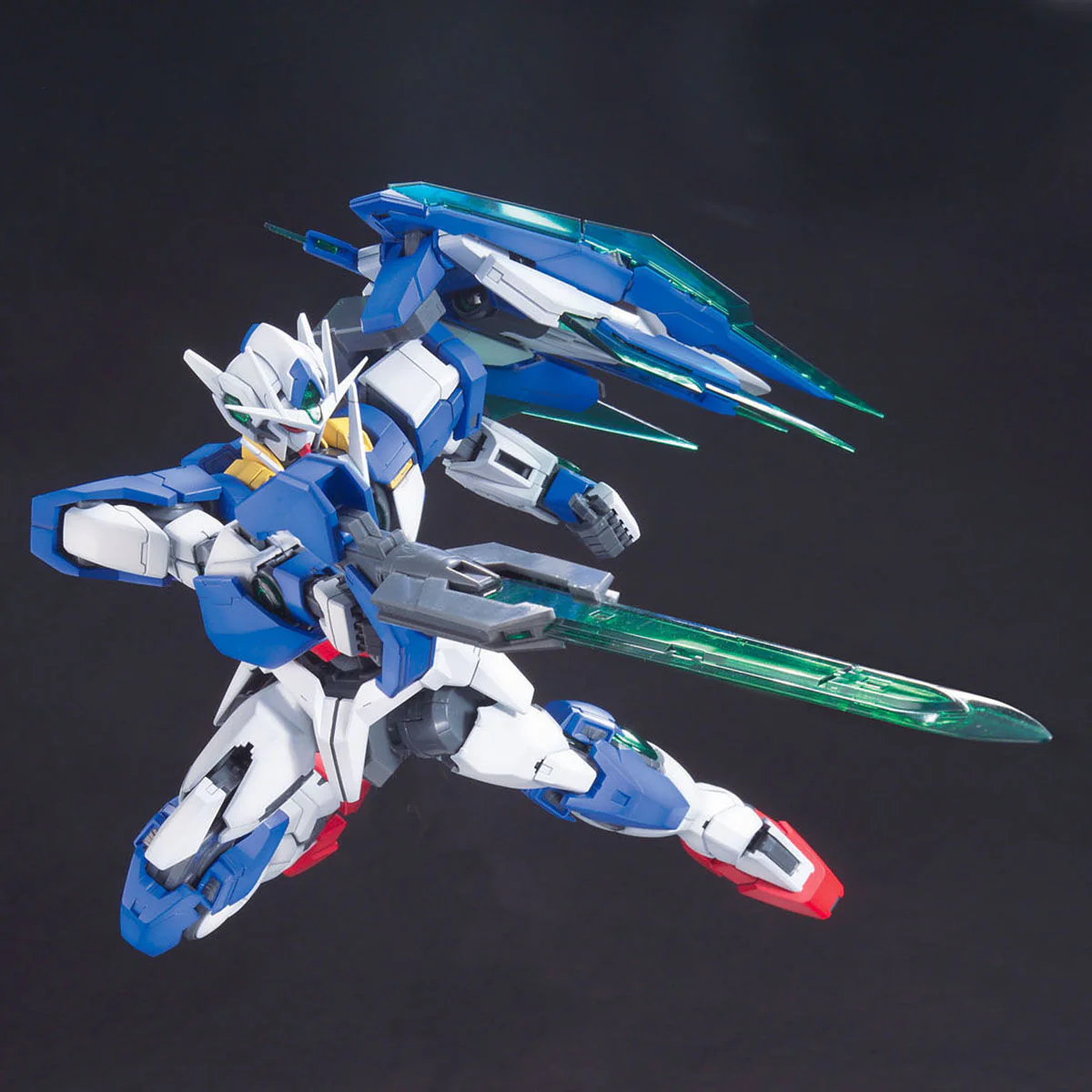 Bandai MG 1/100 Gundam 00 QAN[T] Model Kit - Image 4