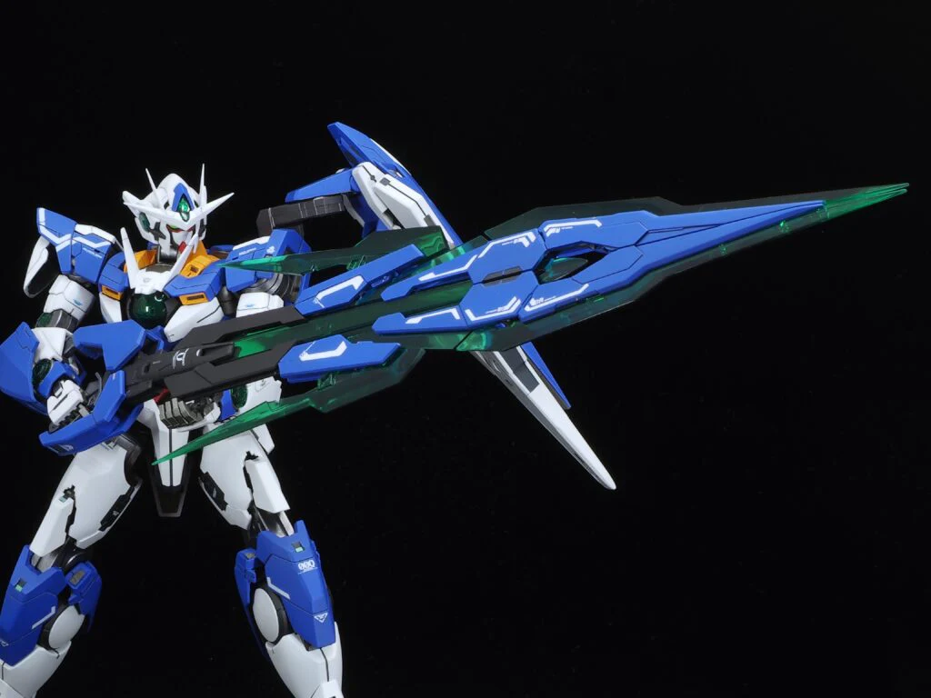 Bandai MG 1/100 Gundam 00 QAN[T] Model Kit - Image 8