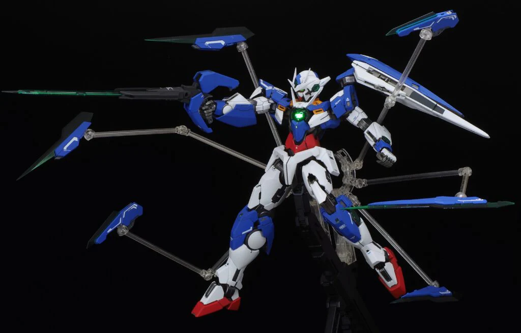 Bandai MG 1/100 Gundam 00 QAN[T] Model Kit - Image 9