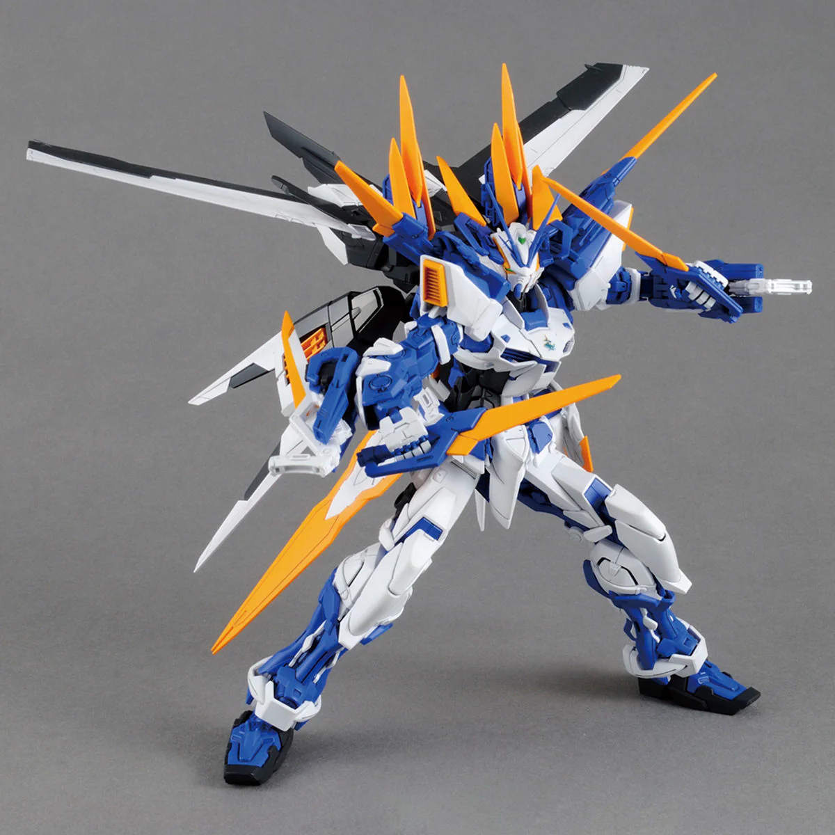 Bandai MG 1/100 MBF-P03D Gundam Astray Blue Frame D Model Kit - Image 4