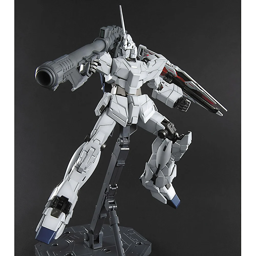 Bandai MG 1/100 RX-0 Unicorn Gundam OVA Ver. Model Kit - Image 7