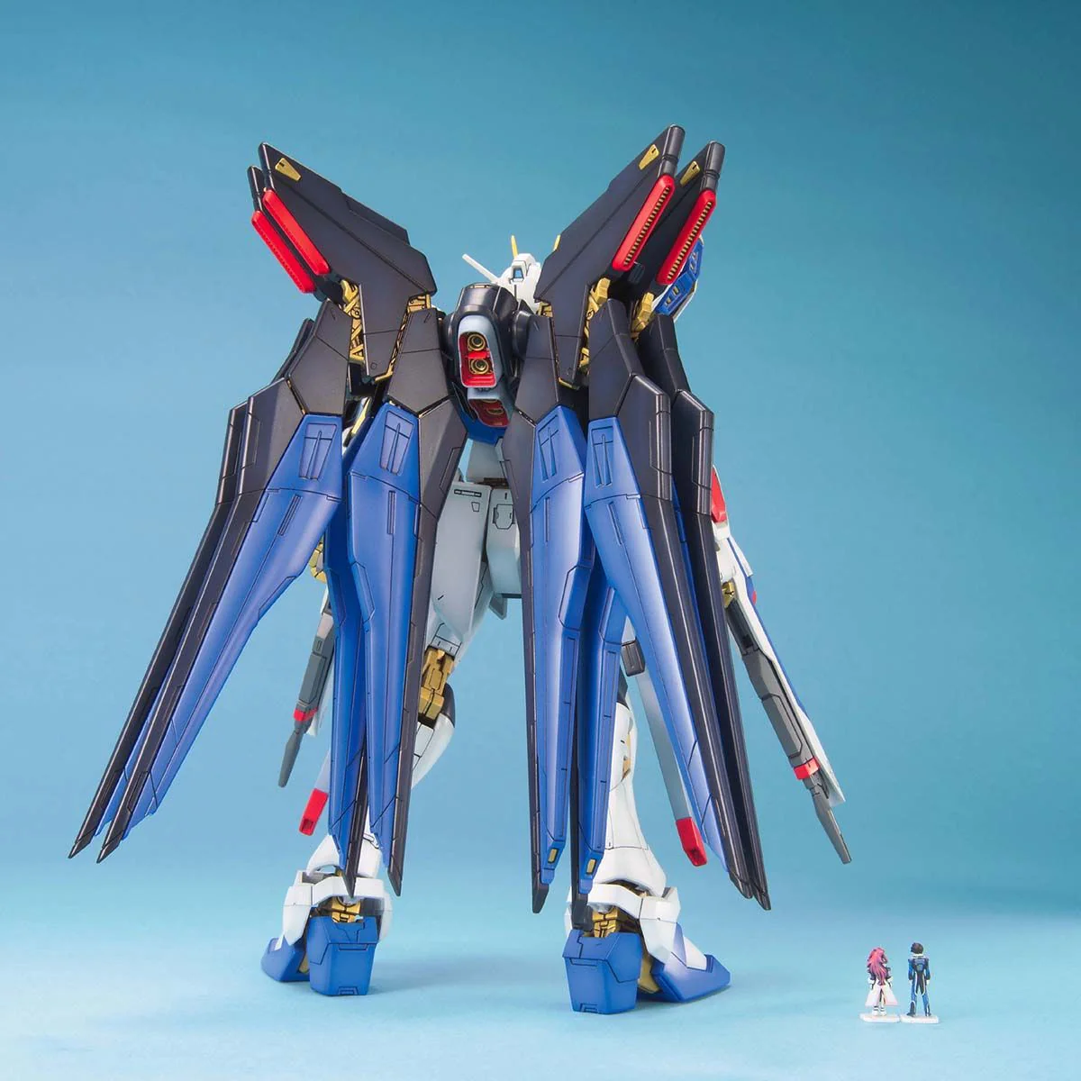 Bandai MG 1/100 Strike Freedom Gundam Model Kit - Image 3