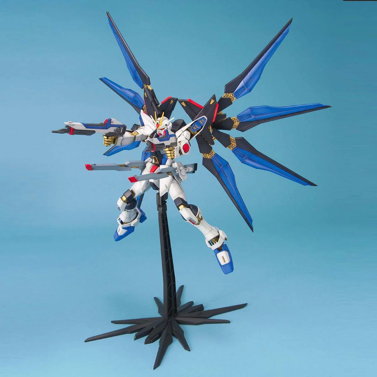 Bandai MG 1/100 Strike Freedom Gundam Model Kit - Image 4