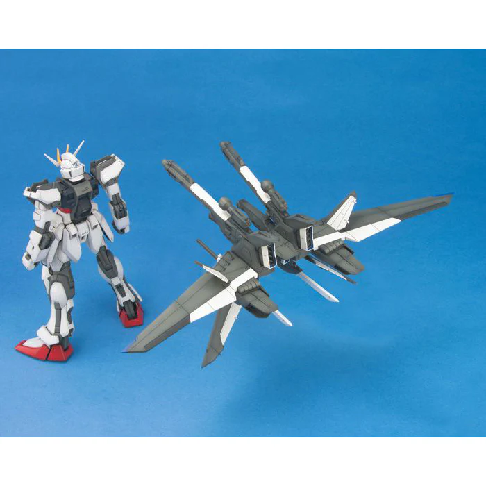 Bandai MG 1/100 Strike Gundam IWSP Model Kit - Image 6