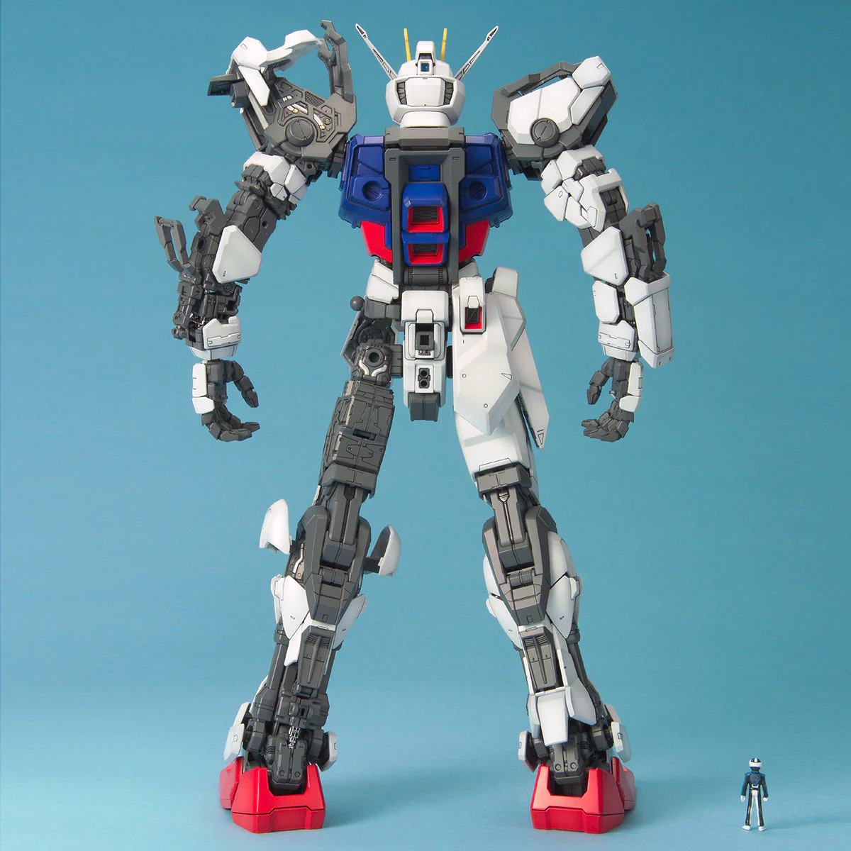 Bandai PG 1/60 GAT-X105 Strike Gundam Model Kit - Image 5