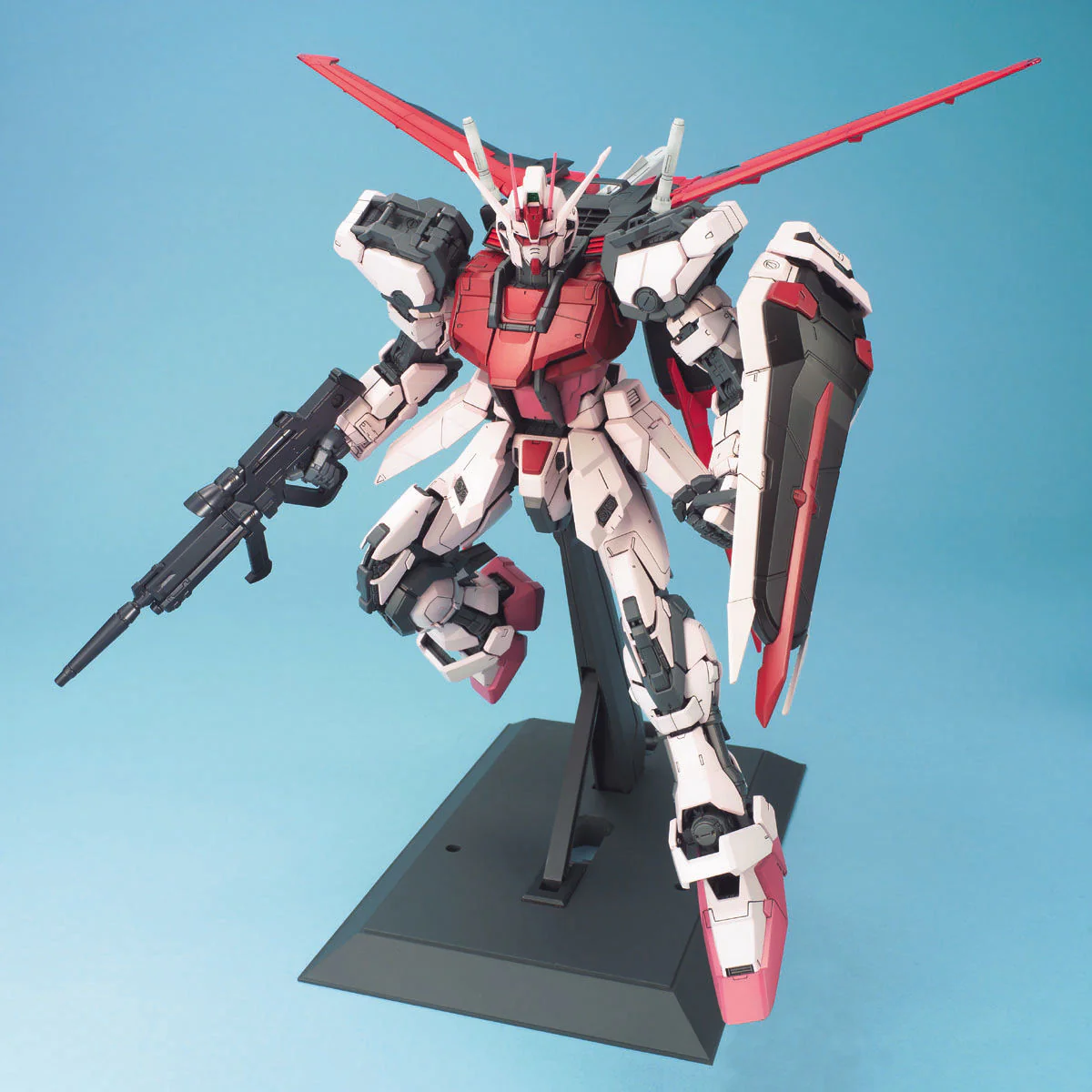 Bandai PG 1/60 MBF-02 Aile Strike Rouge + FX-550 Skygrasper Model Kit - Image 8
