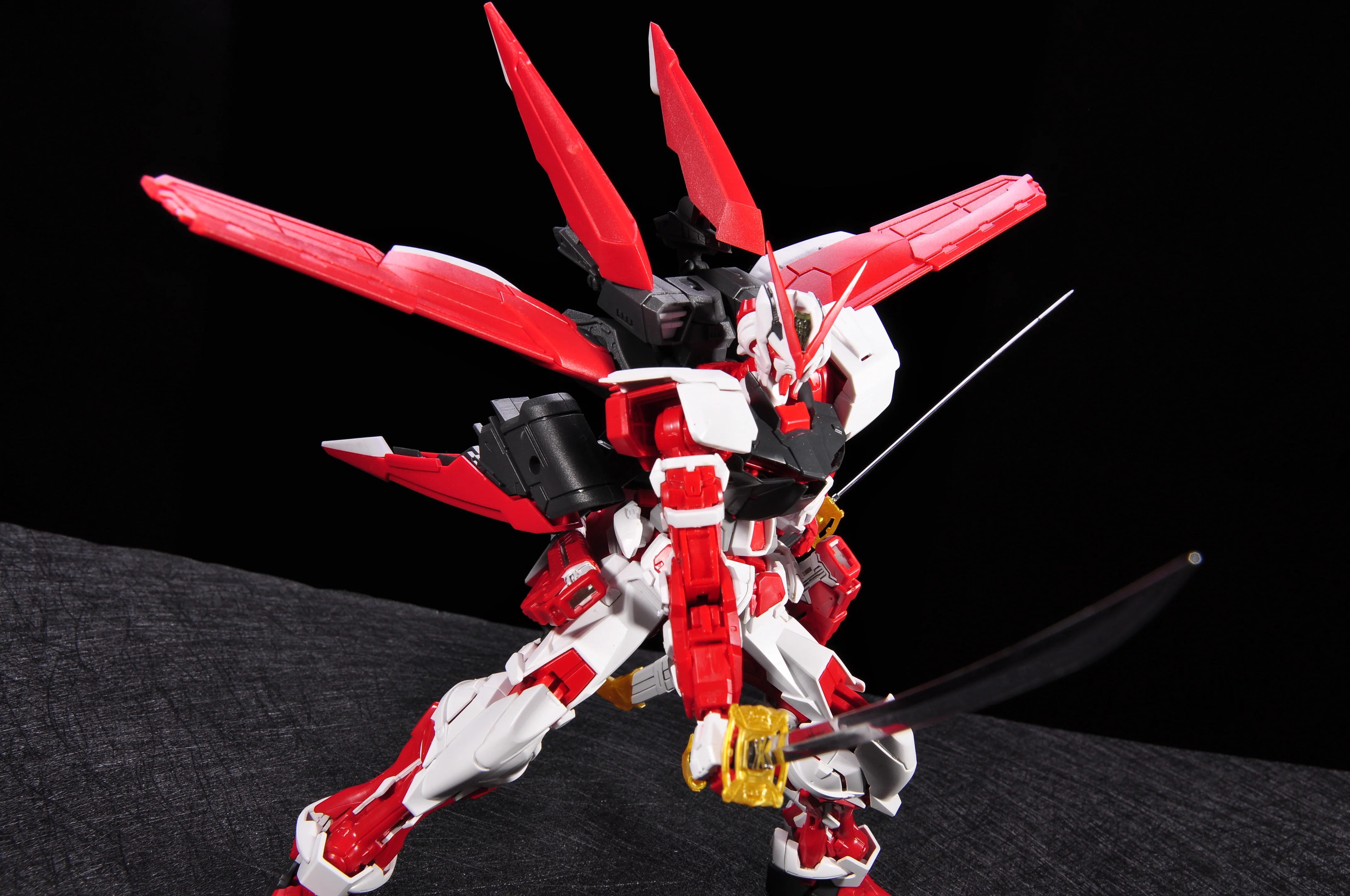 Effect Wing MG 1/100 Gundam Astray Red Frame/Blue Frame Flight Unit - Image 10