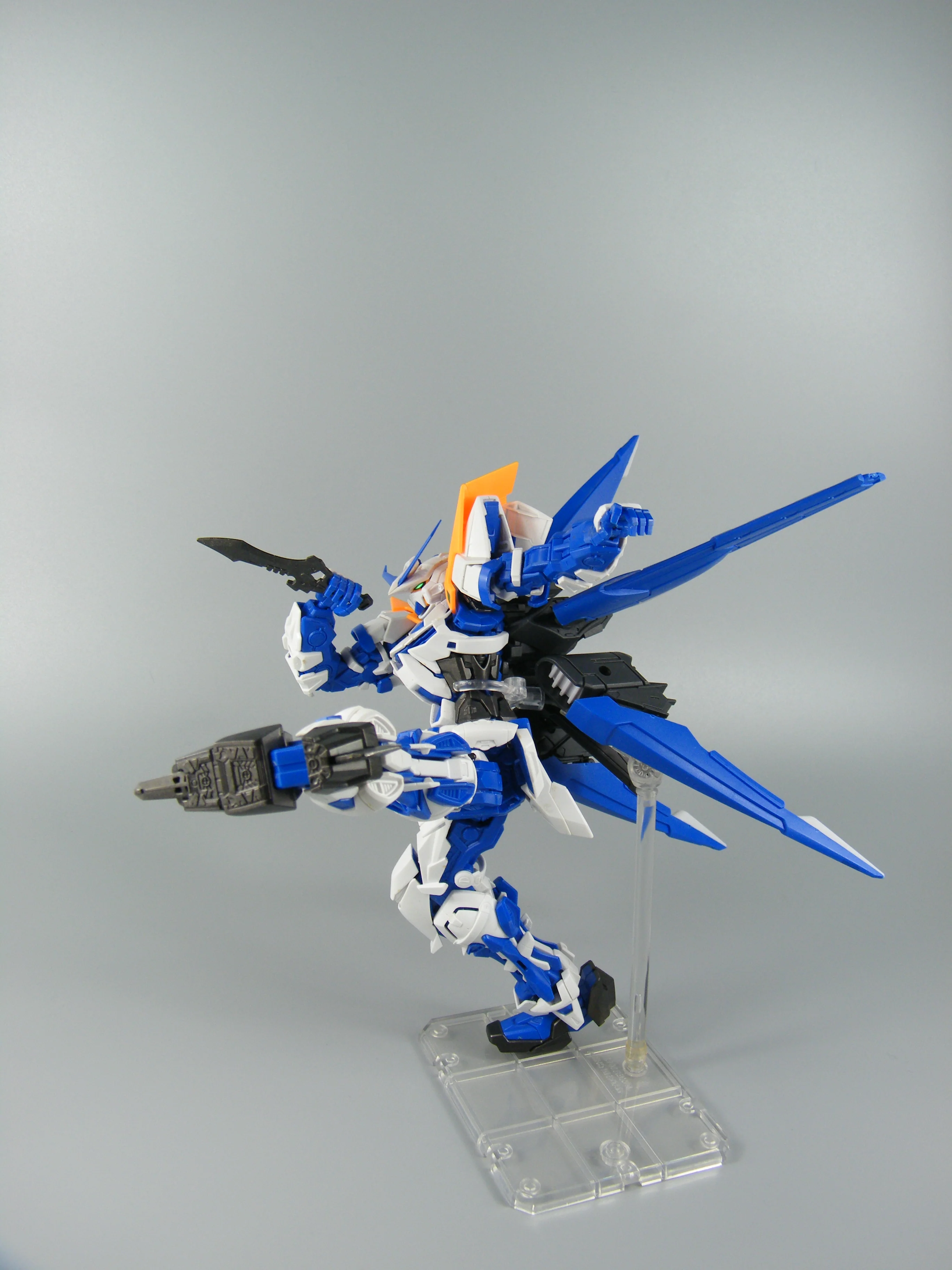 Effect Wing MG 1/100 Gundam Astray Red Frame/Blue Frame Flight Unit - Image 18