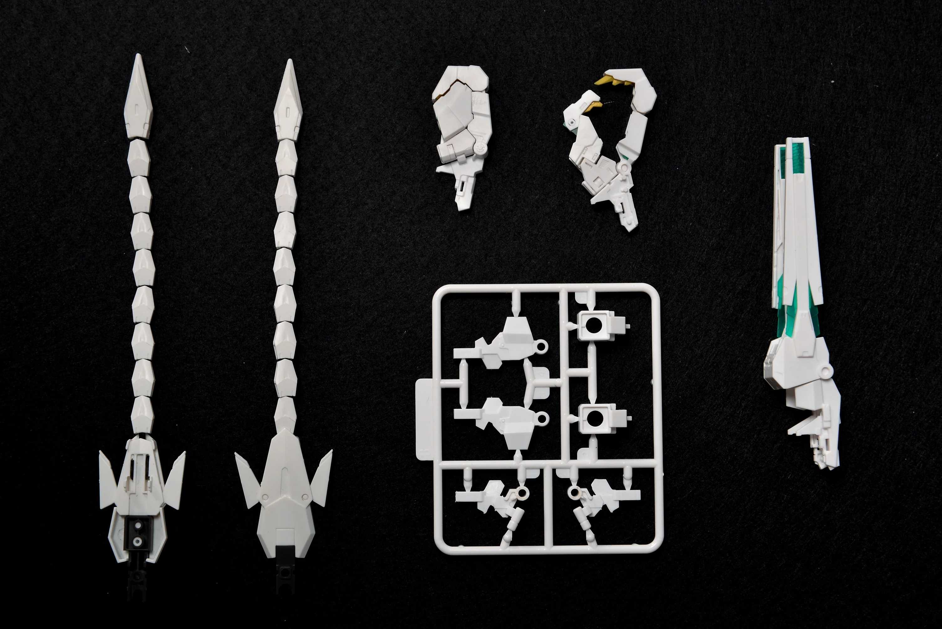 Effect Wing RG/HG 1/144 Unicorn/Banshee ARMED ARMOR VN/BS Expansion Unit - Image 4