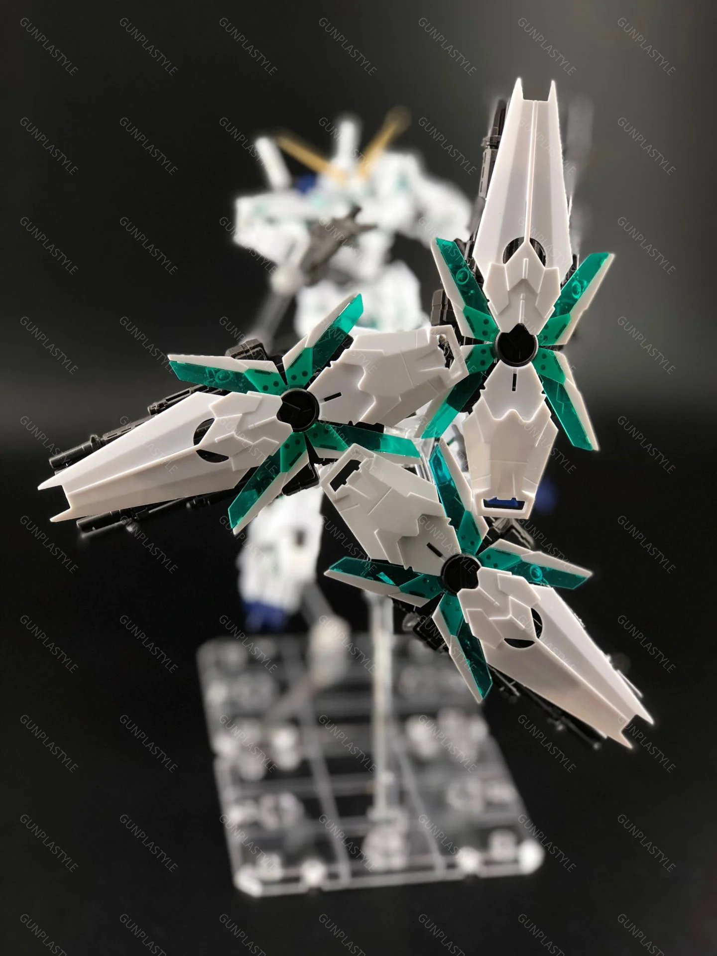 Effect Wing RG/HG 1/144 Unicorn/Banshee Tripe Shield Add On Pack - Image 3